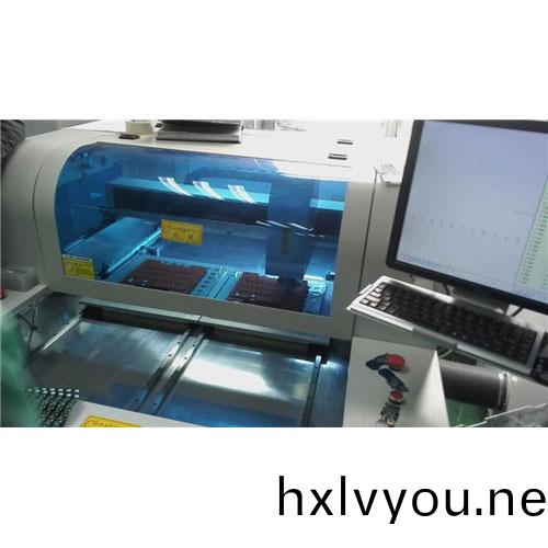 高品(pin)質全自動分闆機優勢有(you)哪些