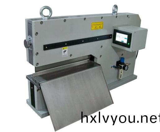 汽(qi)車(che)控製(zhi)闆(ban)PCB分(fen)闆(ban)機(ji)