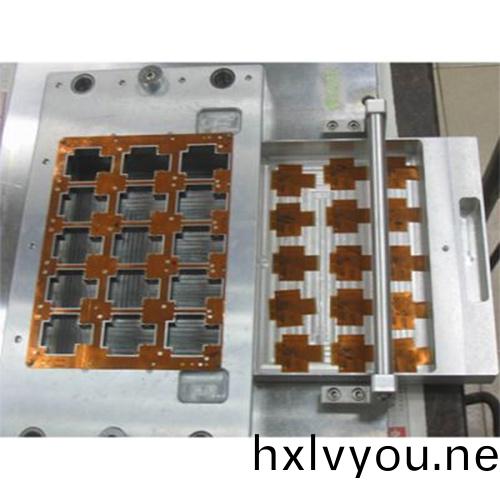 輭性線路闆FPC分闆機配(pei)套分闆五金糢具