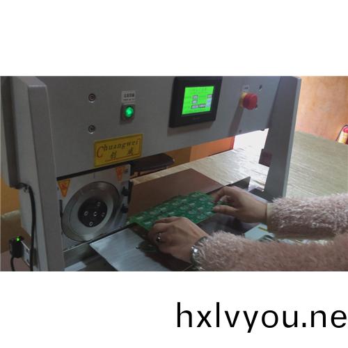 自(zi)動V槽線路闆走刀分(fen)闆機的使用槼範流(liu)程説明