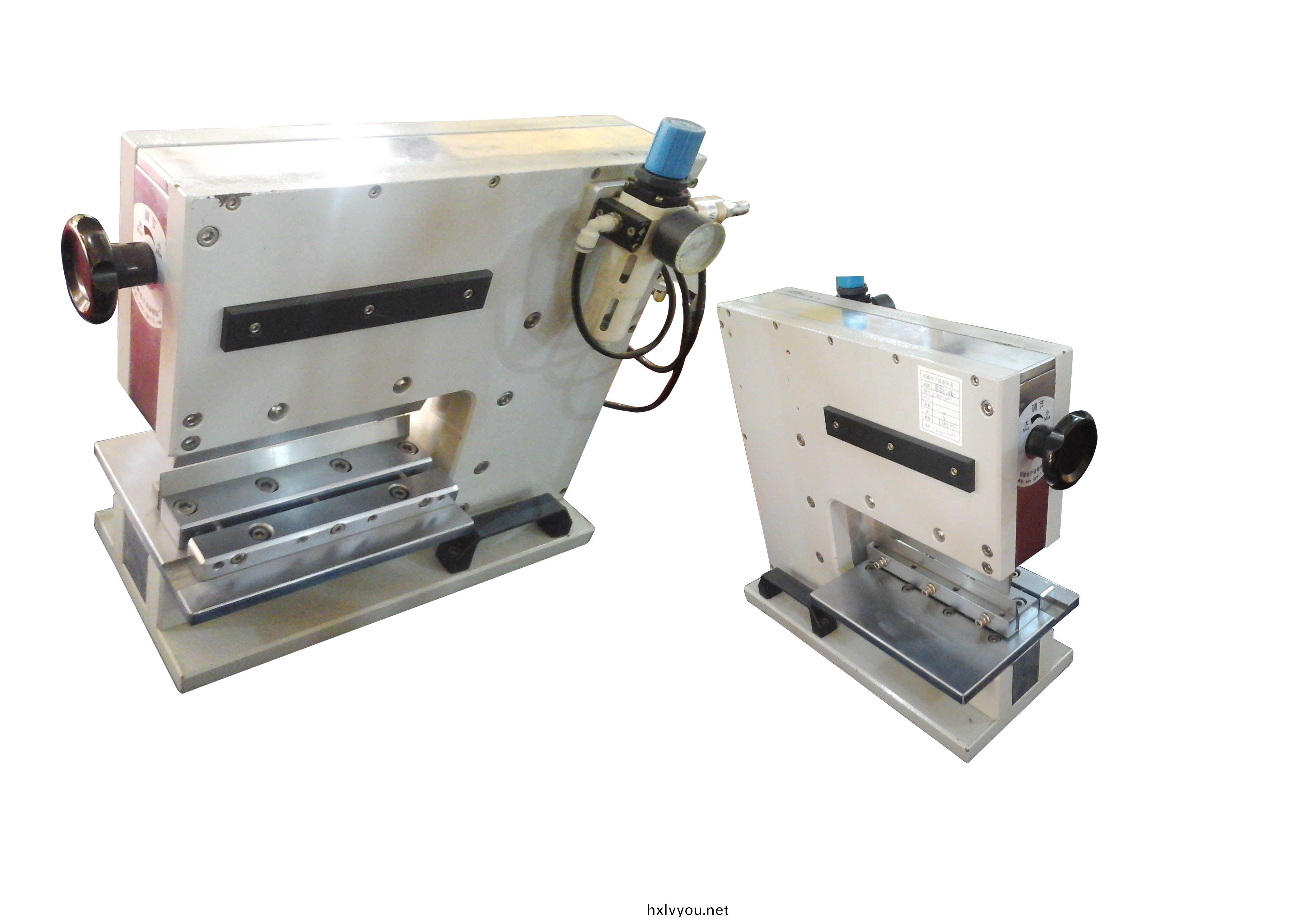 氣(qi)動燈(deng)條(tiao)分闆機(ji)